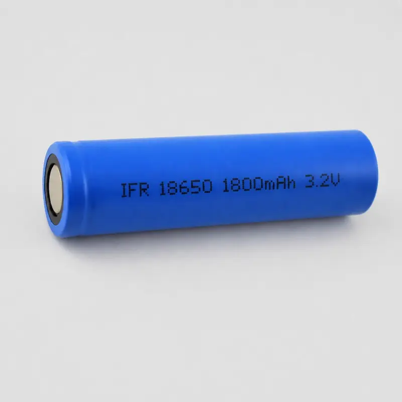 Batterie rechargeable OEM LiFePO4 IFR18650 3,2V pour stockage d’énergie solaire